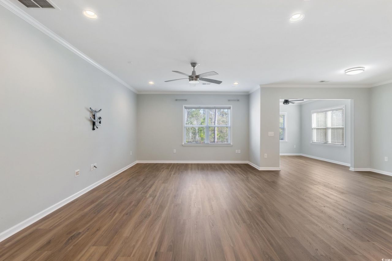 597 Heritage Downs Dr. Photo 7