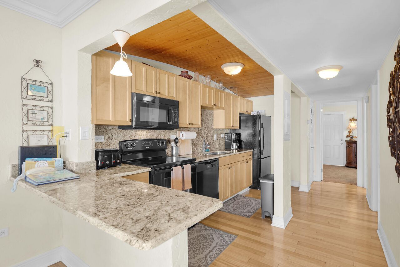 668 & 670 89th Street Ocean, Marathon, FL 33050 Photo