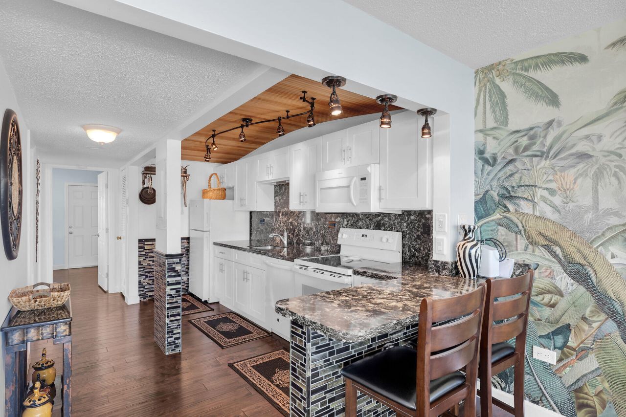 668 & 670 89th Street Ocean, Marathon, FL 33050 Photo