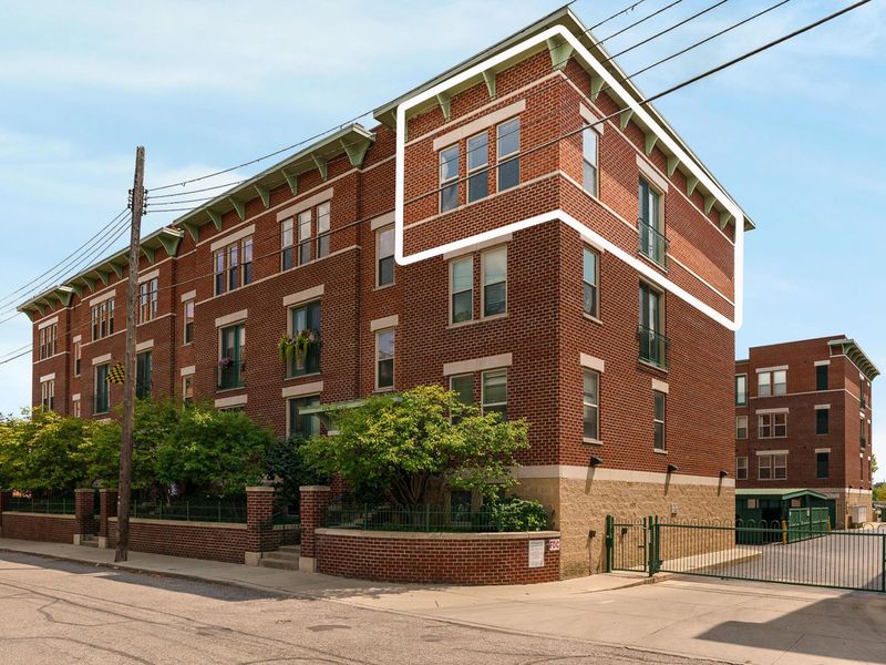 115 E Noble Street, Unit 3, Columbus, OH 43215 Photo 1
