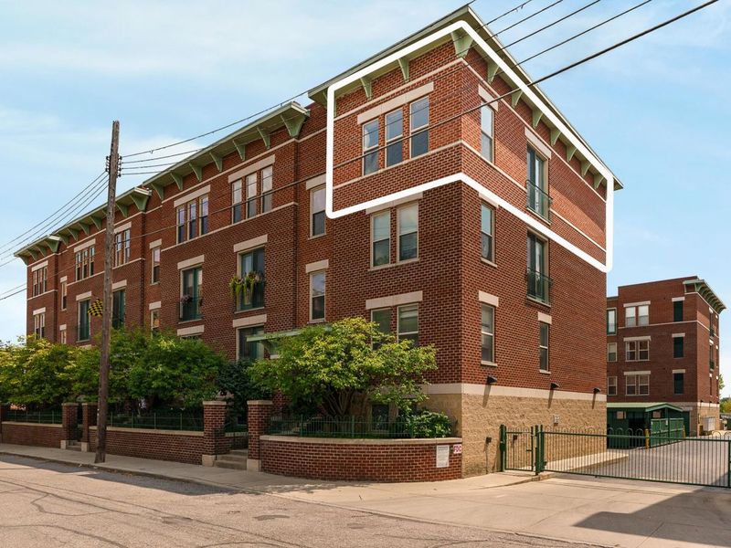 115 E Noble Street, Unit 3, Columbus, OH 43215 Photo 2