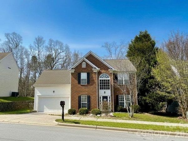 610 Grantham Lane, Charlotte, NC 28262