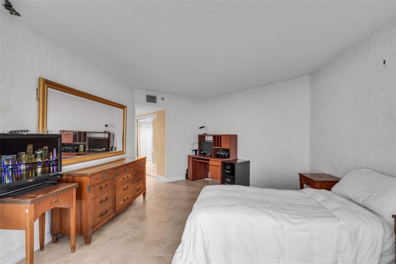 16485 Collins Ave, Unit 2235, Sunny Isles Beach, FL 33160 Photo