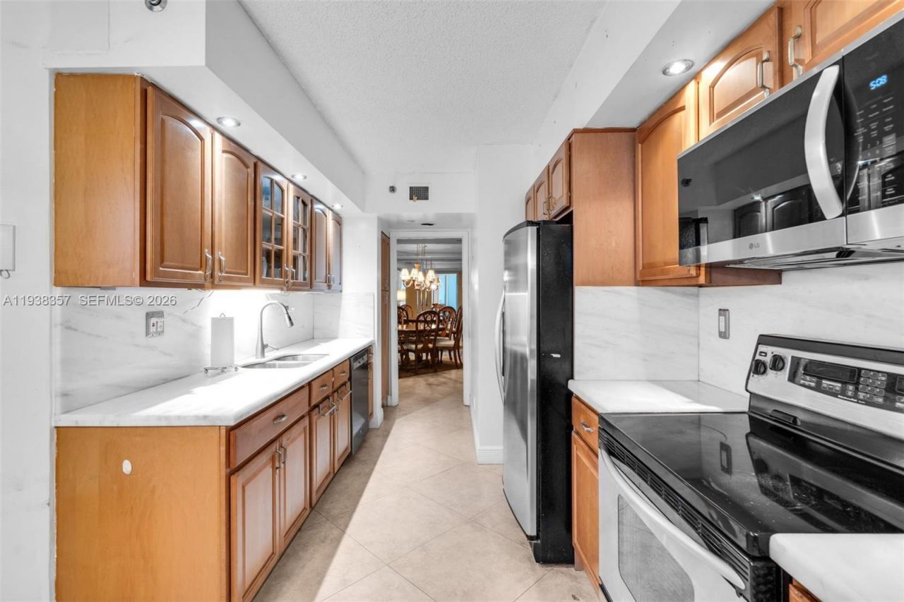 16485 Collins Ave, Unit 2235, Sunny Isles Beach, FL 33160 Photo