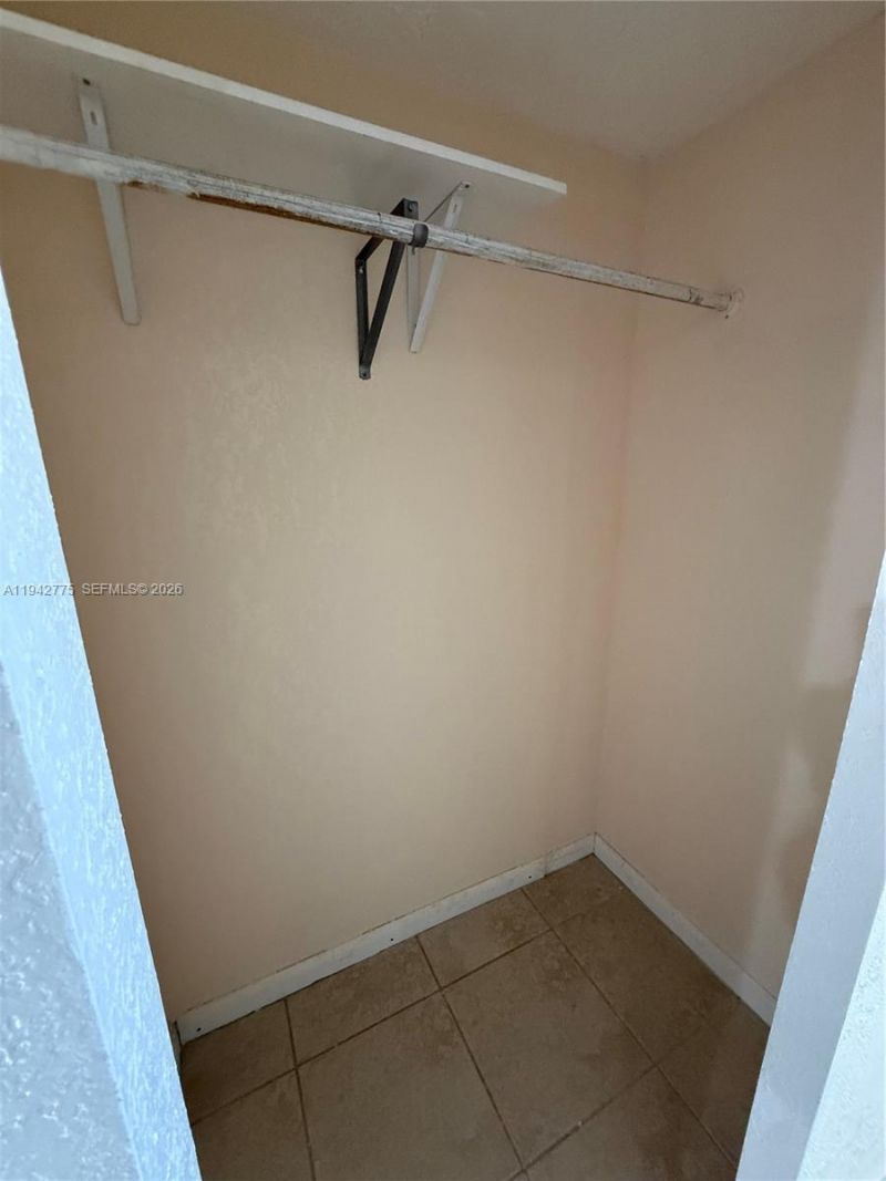 351 E 17th St , Unit 353, Hialeah, FL 33010 Photo