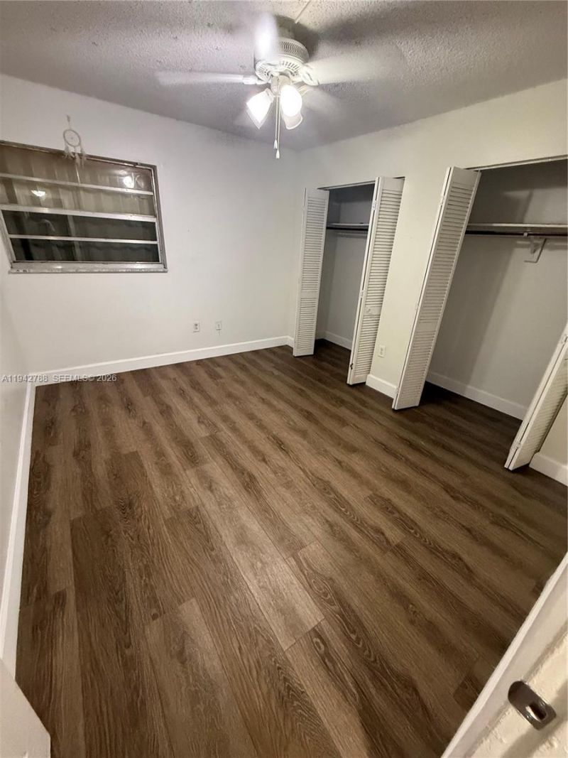 1085 W 68th St, Unit 309, Hialeah, FL 33014 Photo