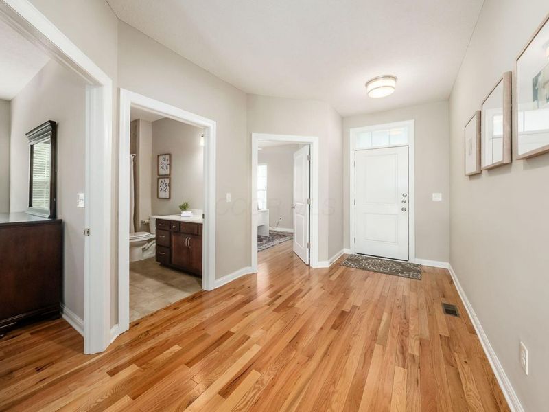 5523 Ballantrae Woods Drive, Dublin, OH 43016 Photo 4