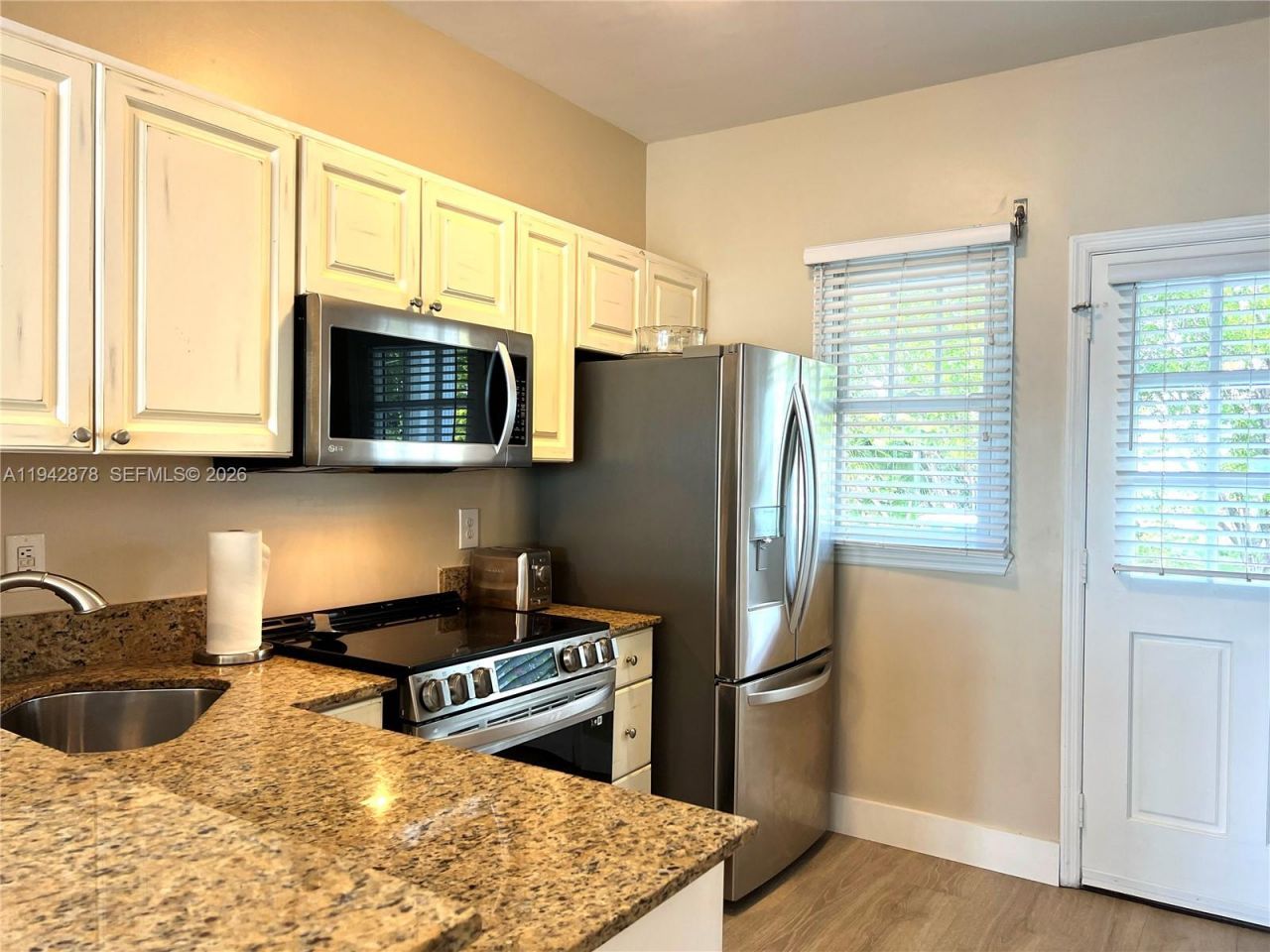 5017 Sunset Village Dr, Duck, FL 33050 Photo