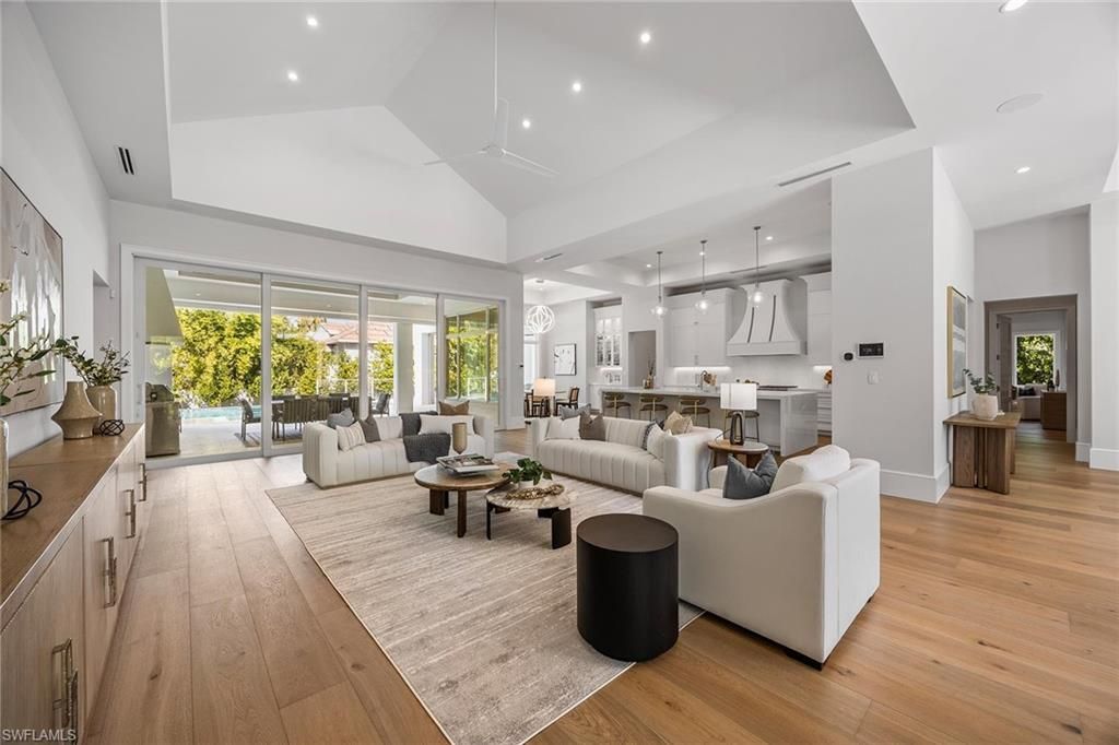 375 Bow Line Dr, Naples, FL 34103 Photo