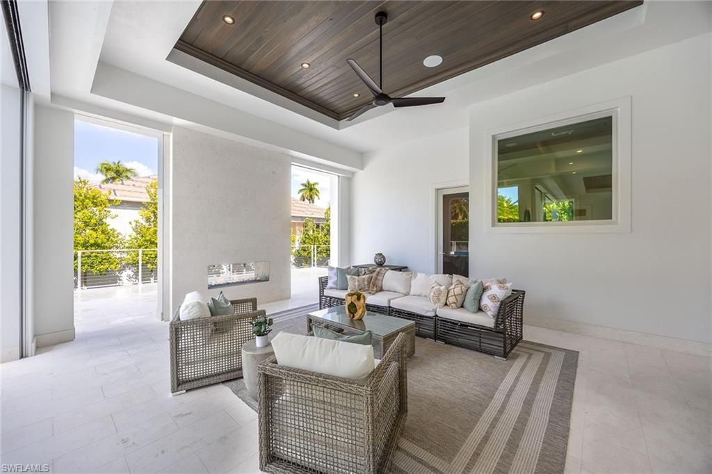 375 Bow Line Dr, Naples, FL 34103 Photo