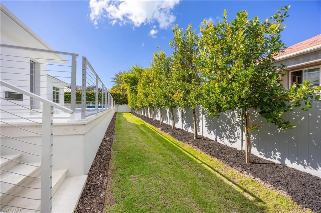 375 Bow Line Dr, Naples, FL 34103 Photo