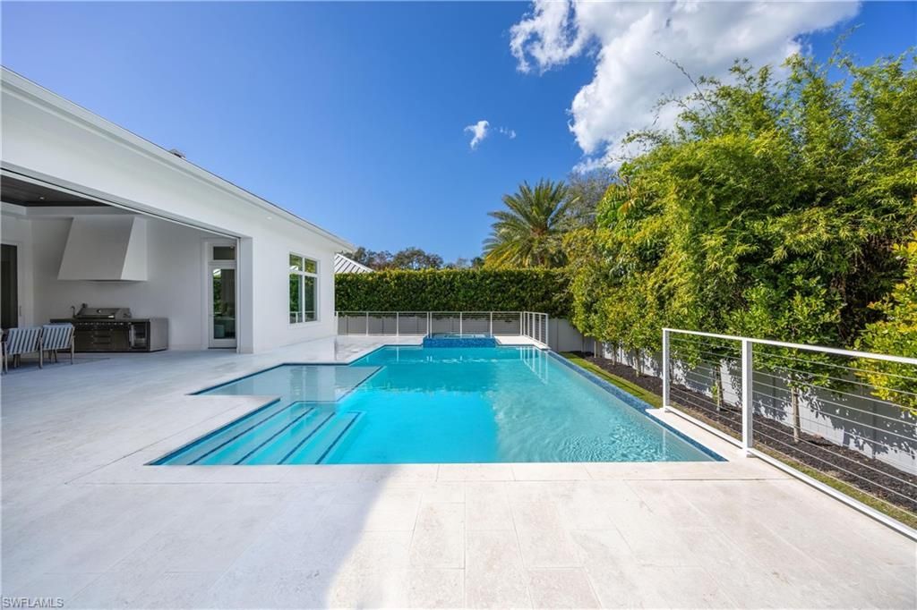 375 Bow Line Dr, Naples, FL 34103 Photo