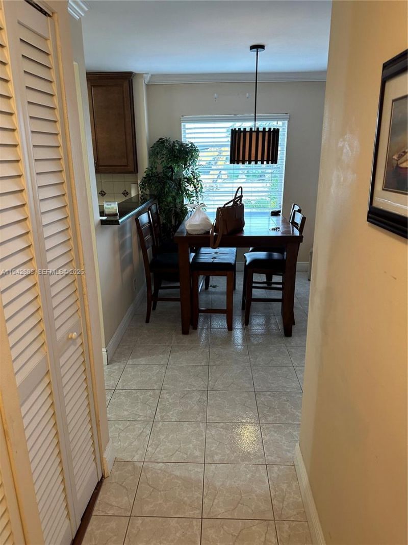 3048 E Sunrise Lakes Dr, Unit 218, Sunrise, FL 33322 Photo
