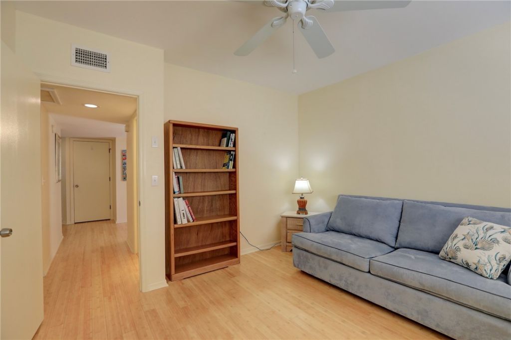 6175 S Mirror Lake Drive, Unit 301, Sebastian, FL 32958 Photo