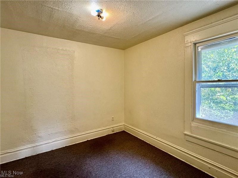 543 E Buchtel Avenue, Akron, OH 44304 Photo 10