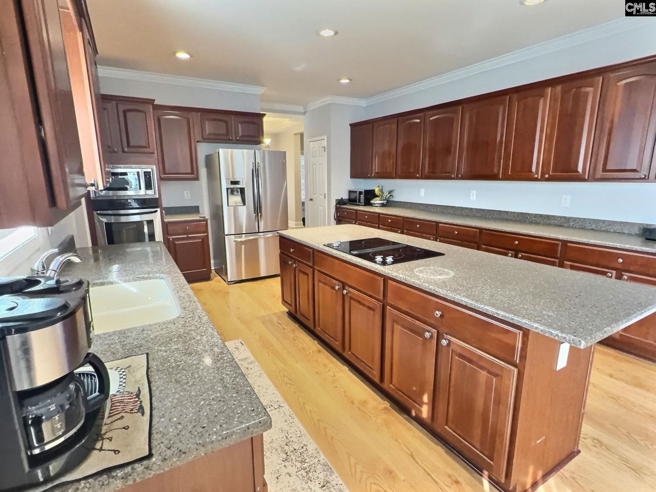 725 Old Wire Road Photo 4