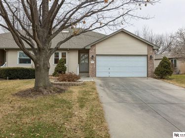 3902 N 157th Street, Omaha, NE 68116