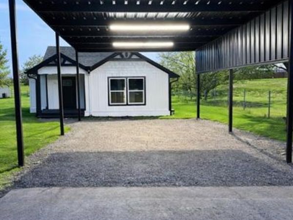 211 Crockett Street, Rice, TX 75155