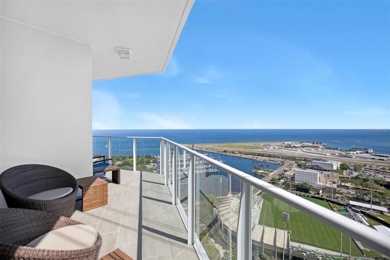 175 1st Street S, Unit 3103, Saint Petersburg, FL 33701 Photo