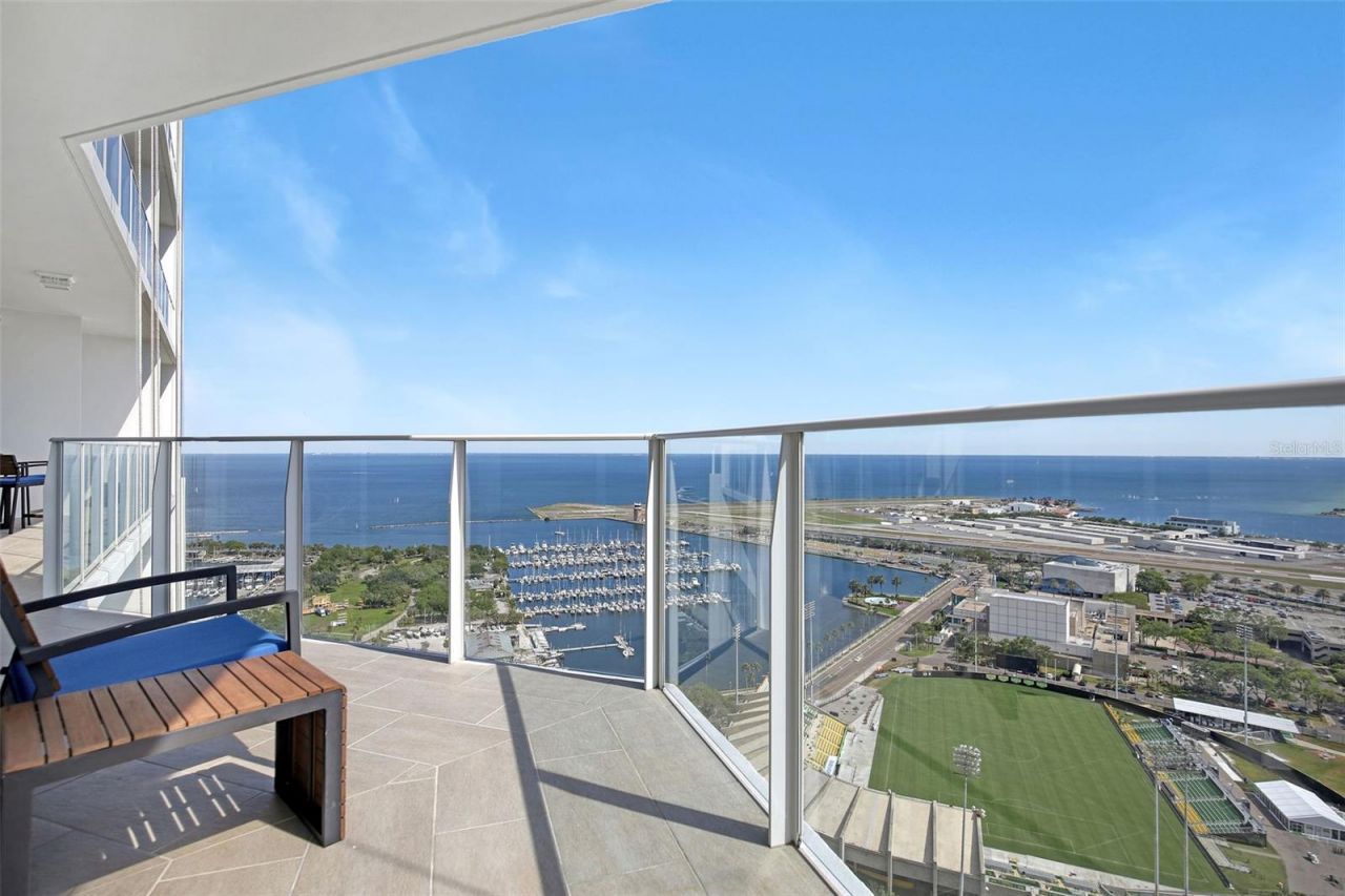 175 1st Street S, Unit 3103, Saint Petersburg, FL 33701 Photo