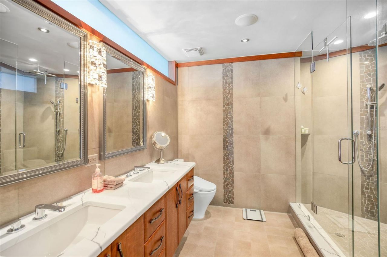 175 1st Street S, Unit 3103, Saint Petersburg, FL 33701 Photo