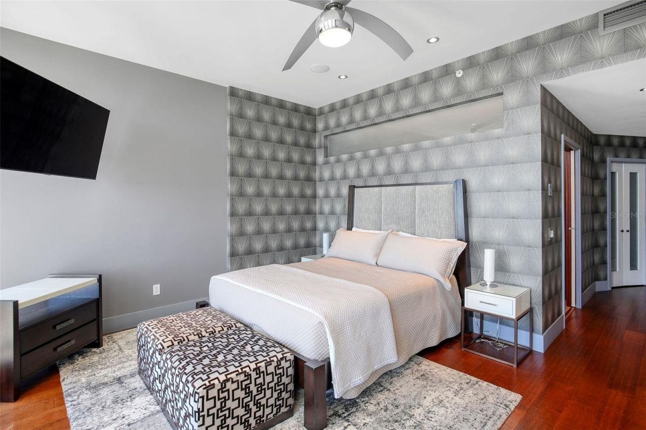 175 1st Street S, Unit 3103, Saint Petersburg, FL 33701 Photo