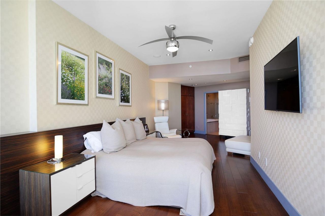 175 1st Street S, Unit 3103, Saint Petersburg, FL 33701 Photo