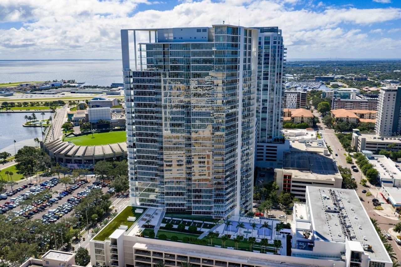 175 1st Street S, Unit 3103, Saint Petersburg, FL 33701 Photo