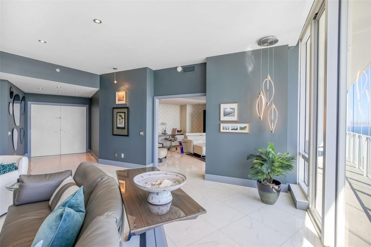 175 1st Street S, Unit 3103, Saint Petersburg, FL 33701 Photo