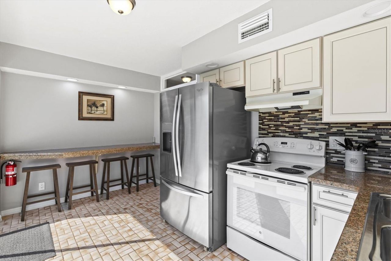 605 Cornwell On The Gulf, Venice, FL 34285 Photo