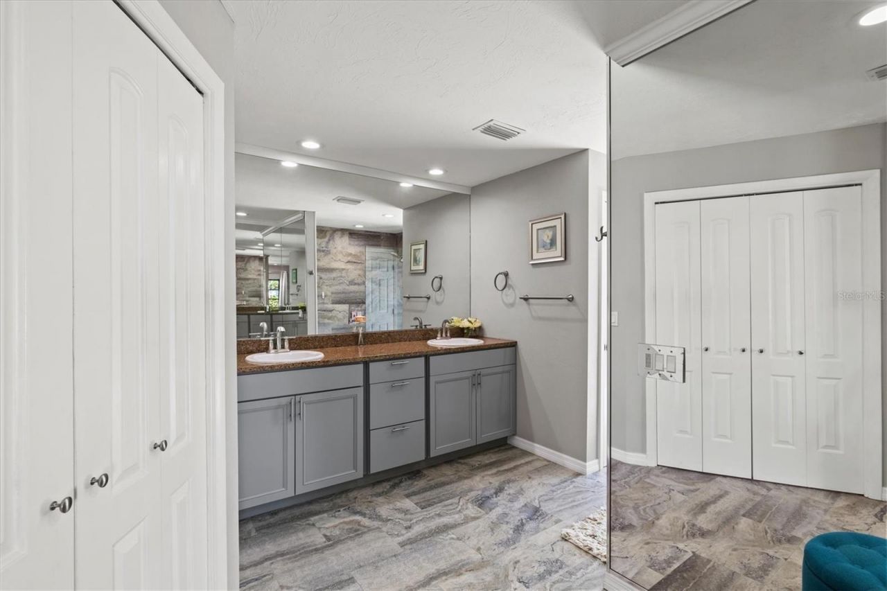 605 Cornwell On The Gulf, Venice, FL 34285 Photo