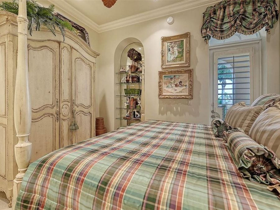 Property Image 81