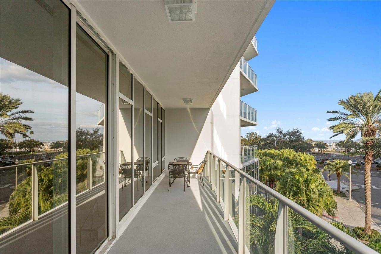 175 1st Street S, Unit 304, Saint Petersburg, FL 33701 Photo