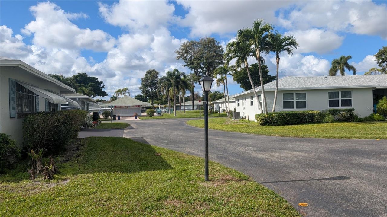 438 Bluebird Lane, Delray Beach, FL 33445 Photo