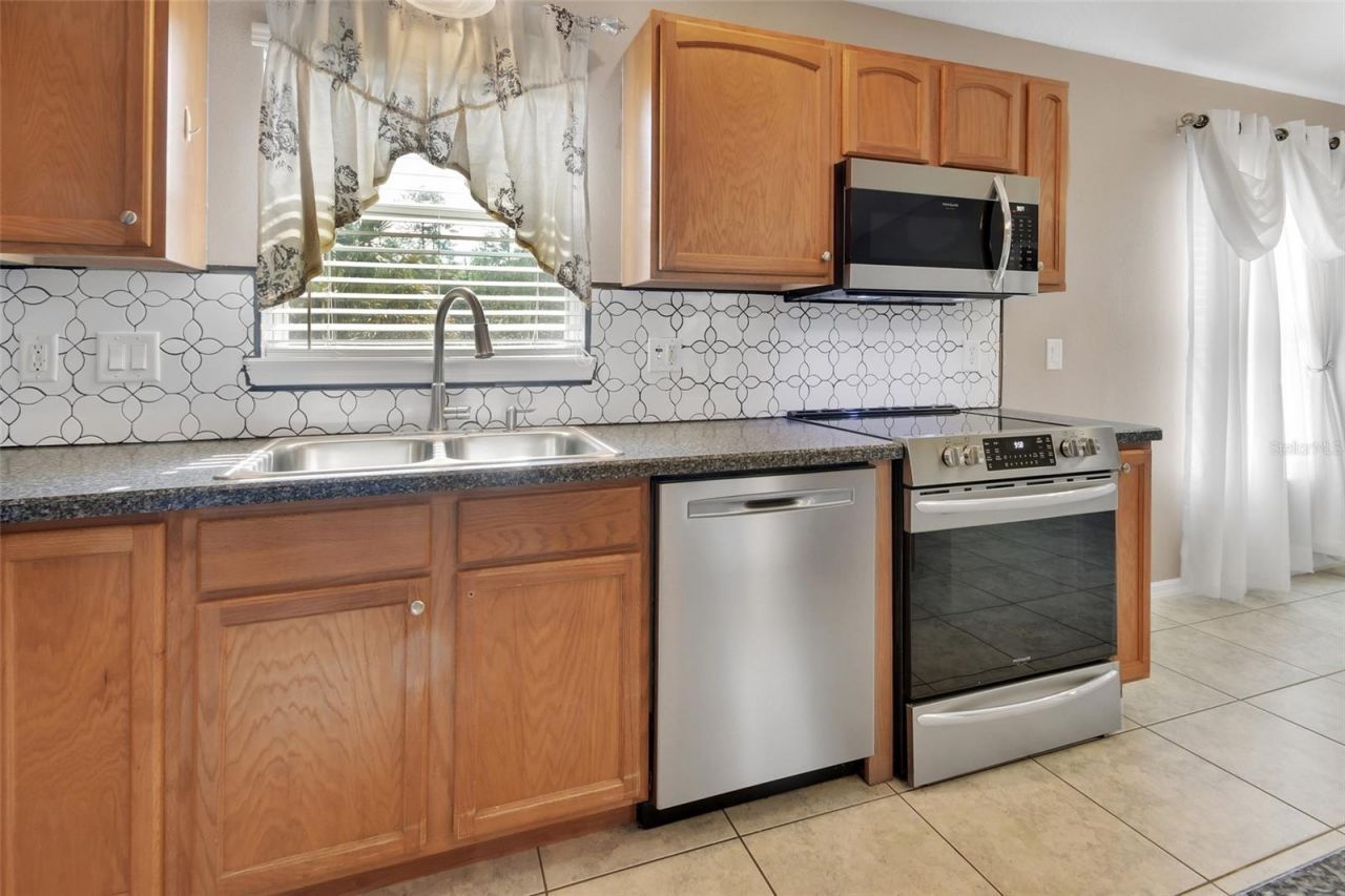 43746 Sunset Drive, Paisley, FL 32767 Photo