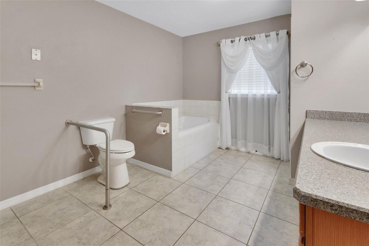 43746 Sunset Drive, Paisley, FL 32767 Photo