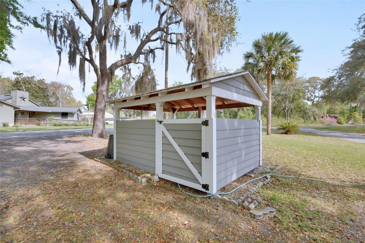 43746 Sunset Drive, Paisley, FL 32767 Photo