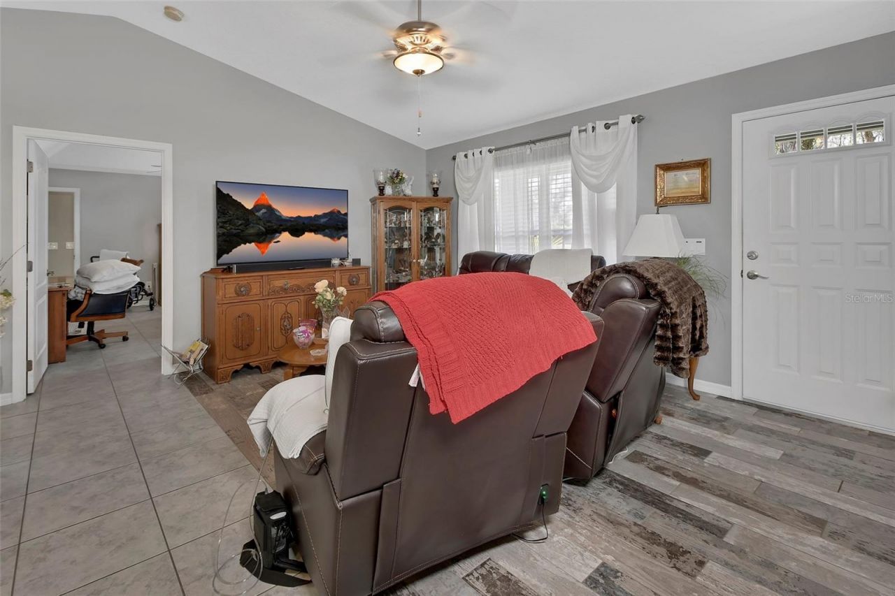 43746 Sunset Drive, Paisley, FL 32767 Photo