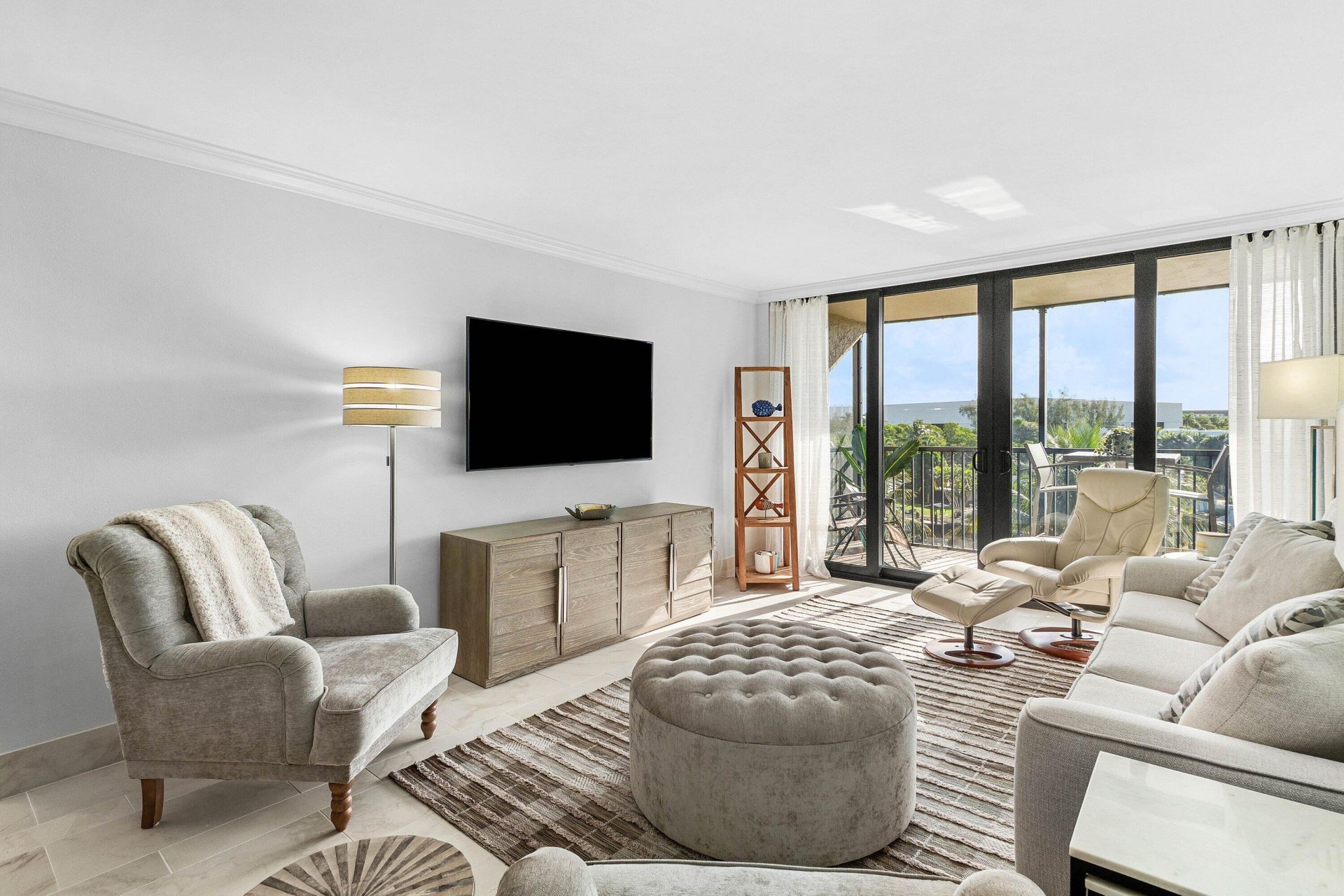 14 Royal Palm Way, Unit 501, Boca Raton, FL 33432 Photo