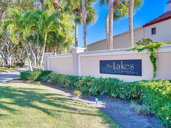 1775 Lakefront C2 Boulevard, Unit 2, Fort Pierce, FL 34982