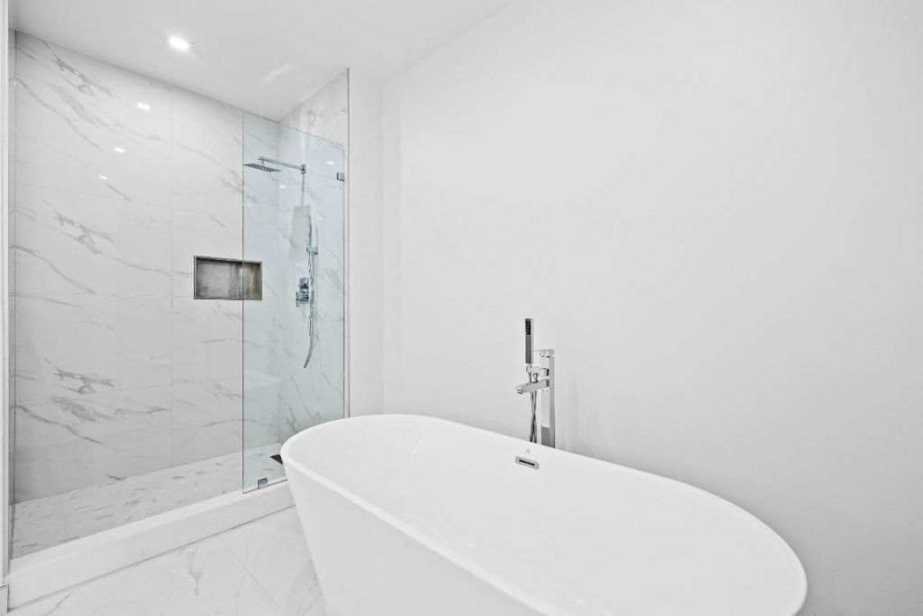 220 Lake Shore Drive, Unit 1608, Lake Park, FL 33403 Photo