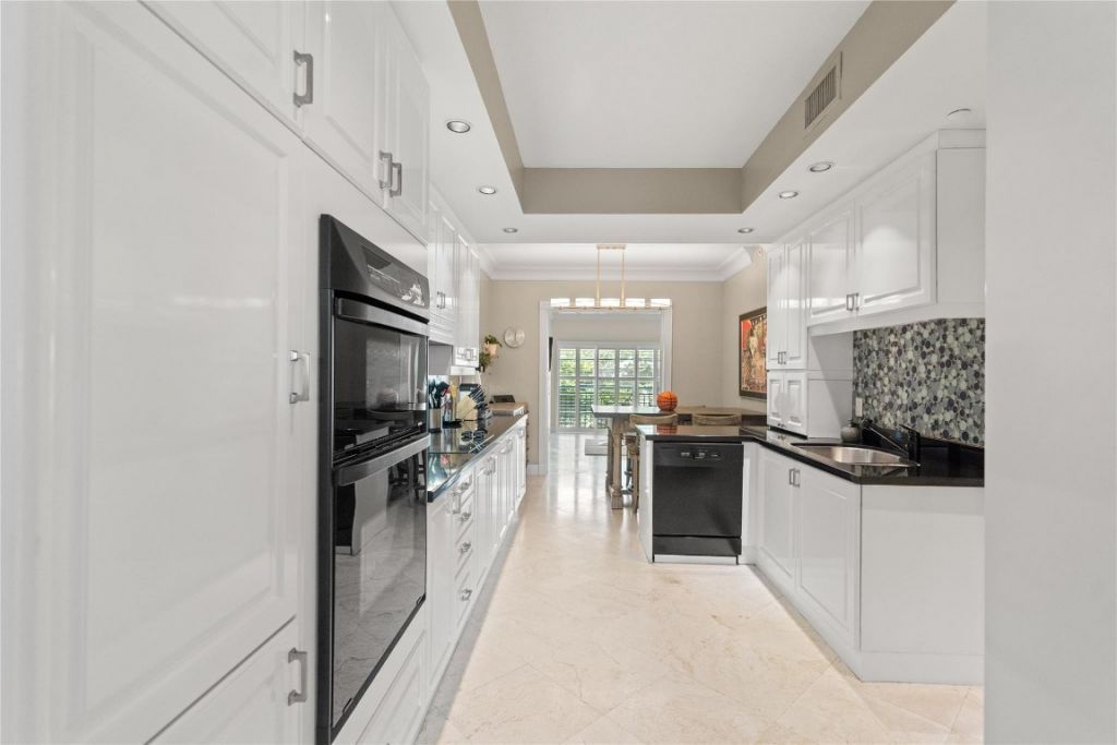 1228 Hillsboro Mile, Unit 202, Hillsboro Beach, FL 33062 Photo