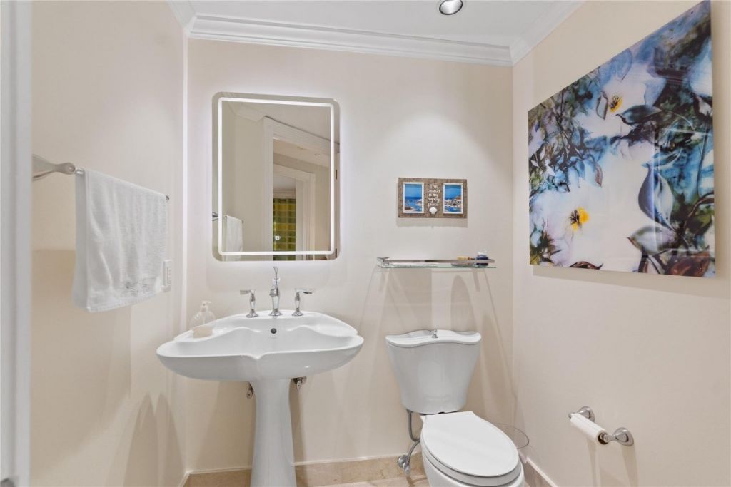 1228 Hillsboro Mile, Unit 202, Hillsboro Beach, FL 33062 Photo