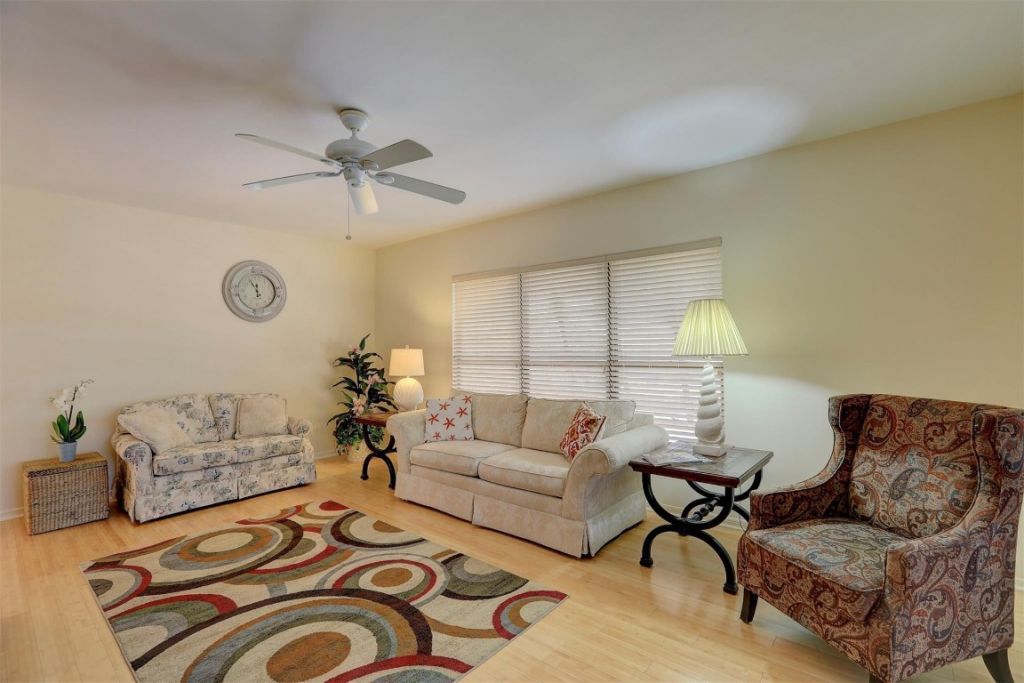 6175 S Mirror Lake Drive, Unit 301, Sebastian, FL 32958 Photo