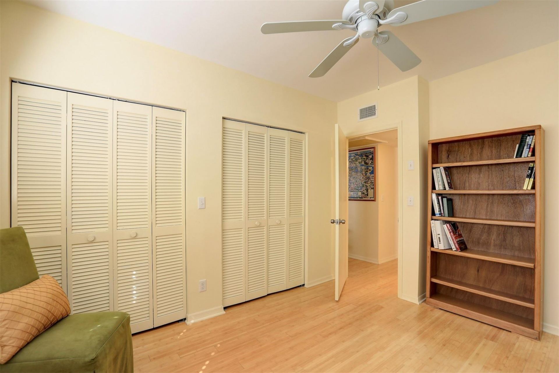 6175 S Mirror Lake Drive, Unit 301, Sebastian, FL 32958 Photo