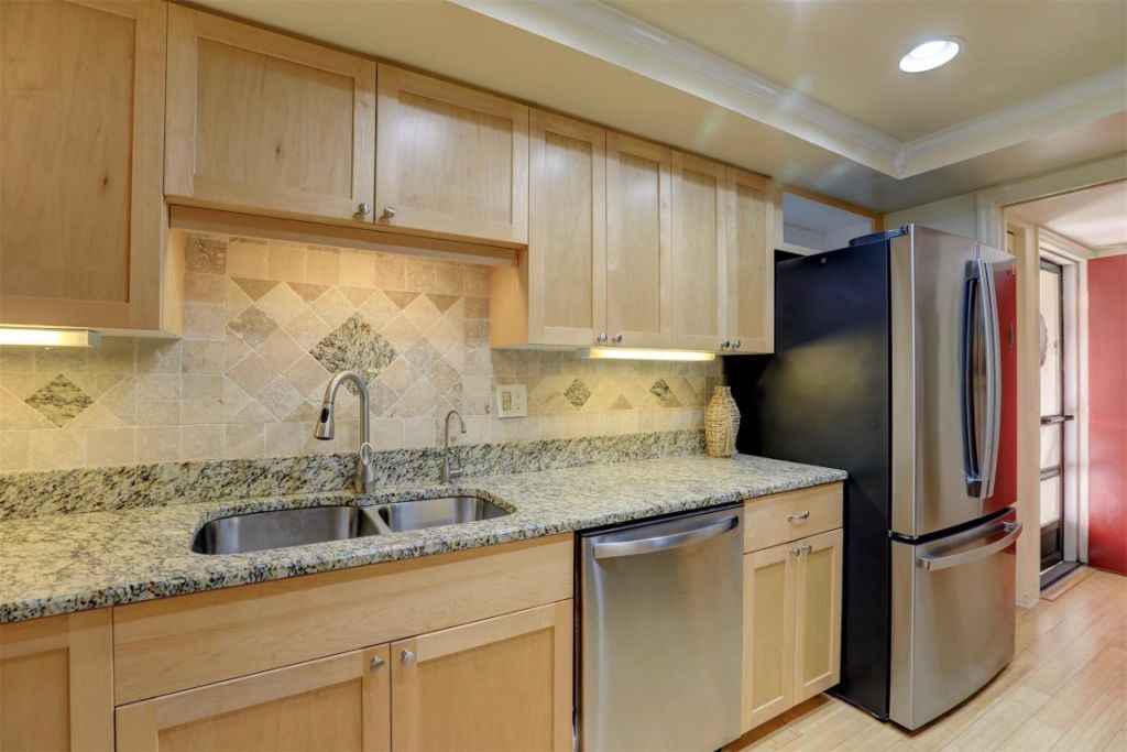 6175 S Mirror Lake Drive, Unit 301, Sebastian, FL 32958 Photo