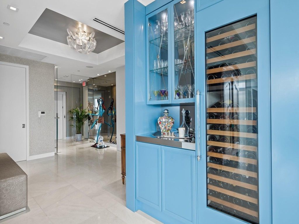 21 Isle Of Venice Drive, Unit 301, Fort Lauderdale, FL 33301 Photo