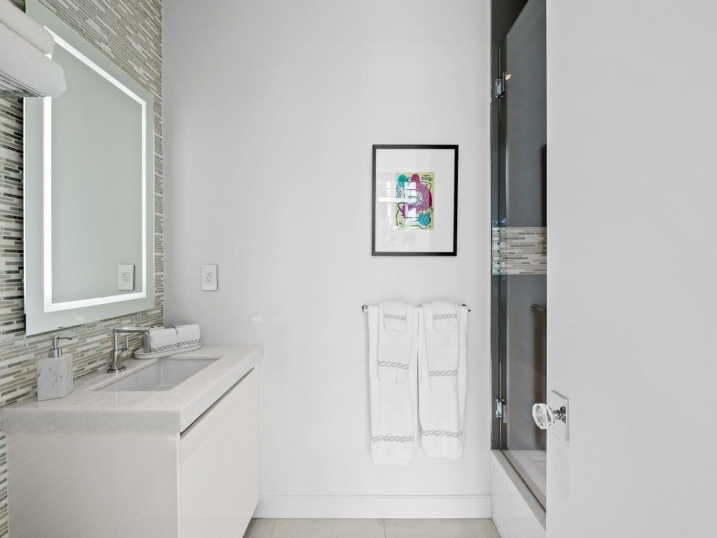 21 Isle Of Venice Drive, Unit 301, Fort Lauderdale, FL 33301 Photo