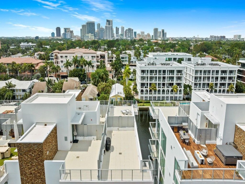 21 Isle Of Venice Drive, Unit 301, Fort Lauderdale, FL 33301 Photo