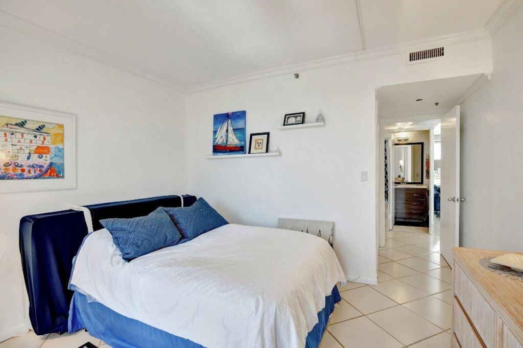 7100 Radice Court, Unit 207, Lauderhill, FL 33319 Photo